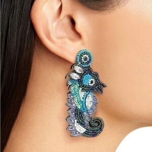 NWT Seahors Beaded Drop Earrings
Handmade